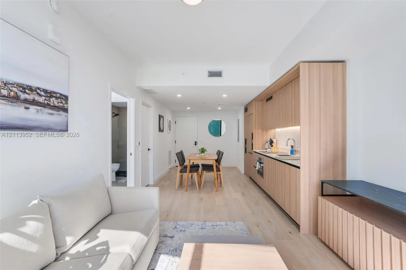 225 N Miami Avenue #1907