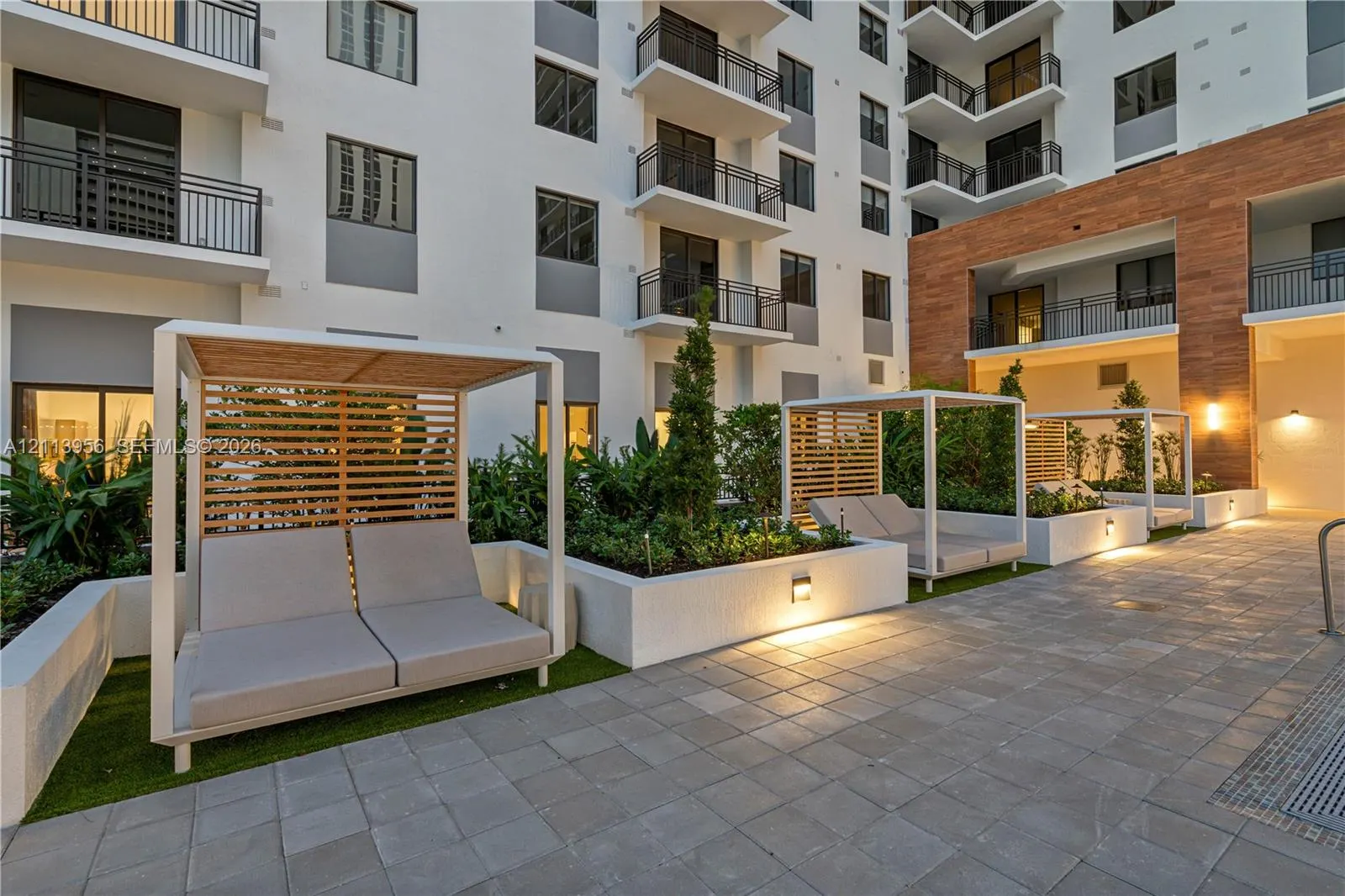 16395 Biscayne Boulevard #1223
