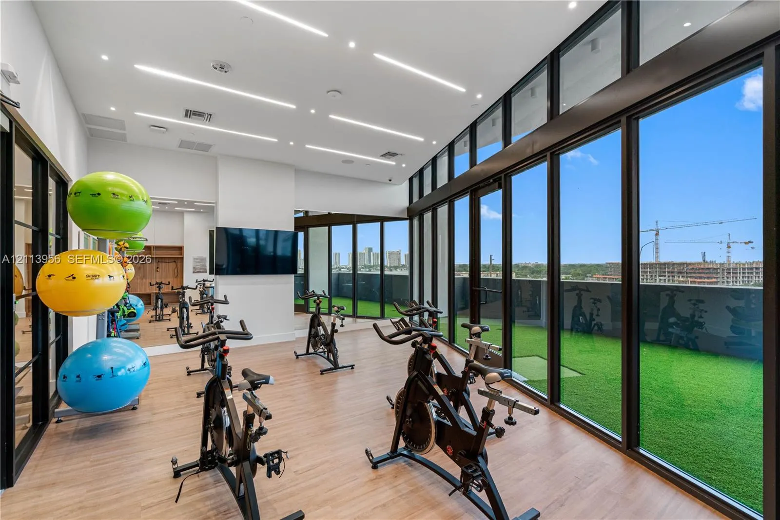 16395 Biscayne Boulevard #1223