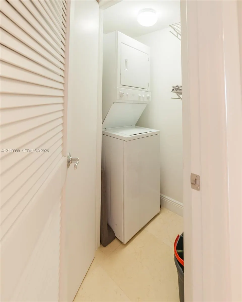 16699 Collins Ave(avlbnow #3707