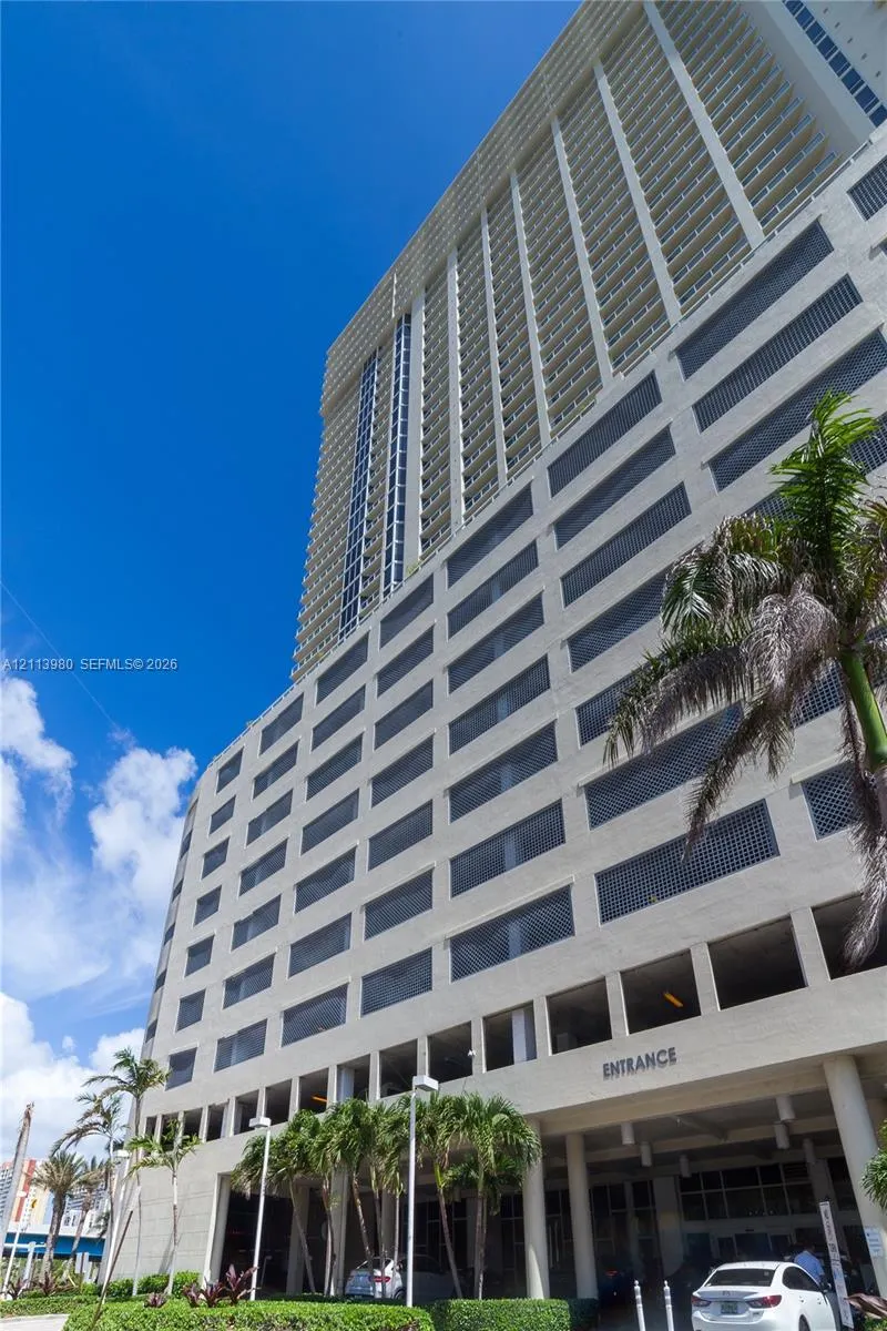 16699 Collins Ave(avlbnow #3707