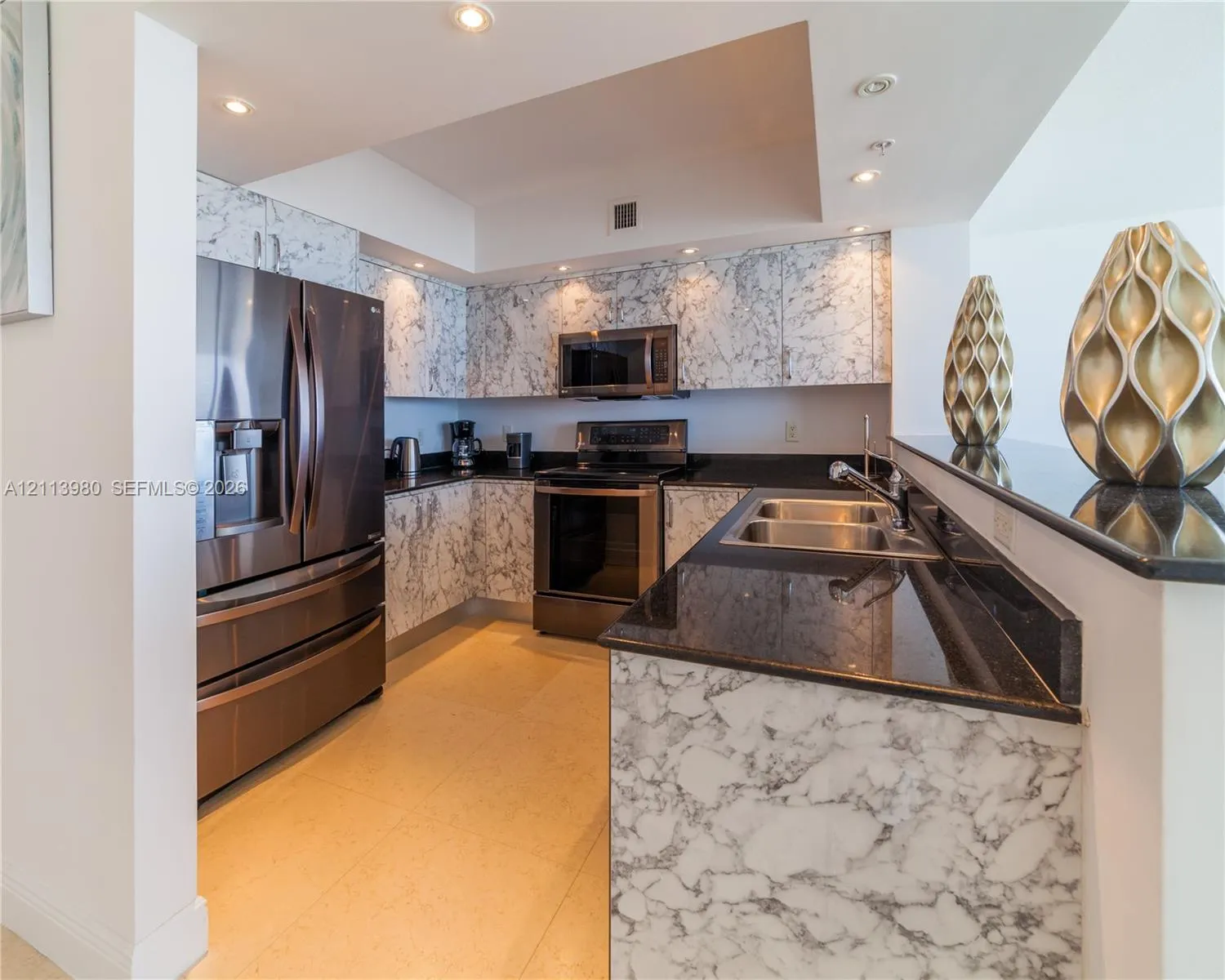 16699 Collins Ave(avlbnow #3707