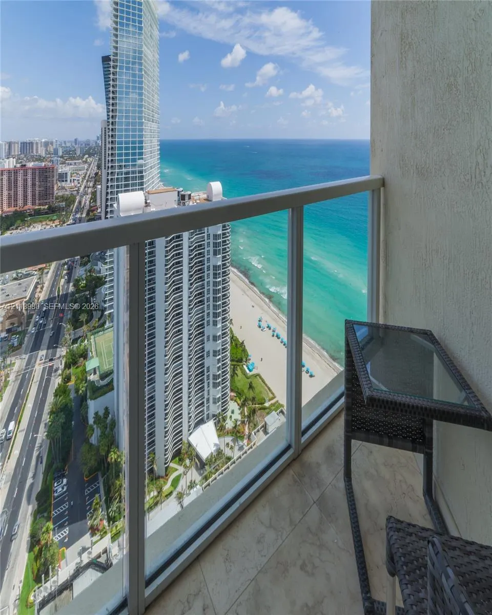 16699 Collins Ave(avlbnow #3707