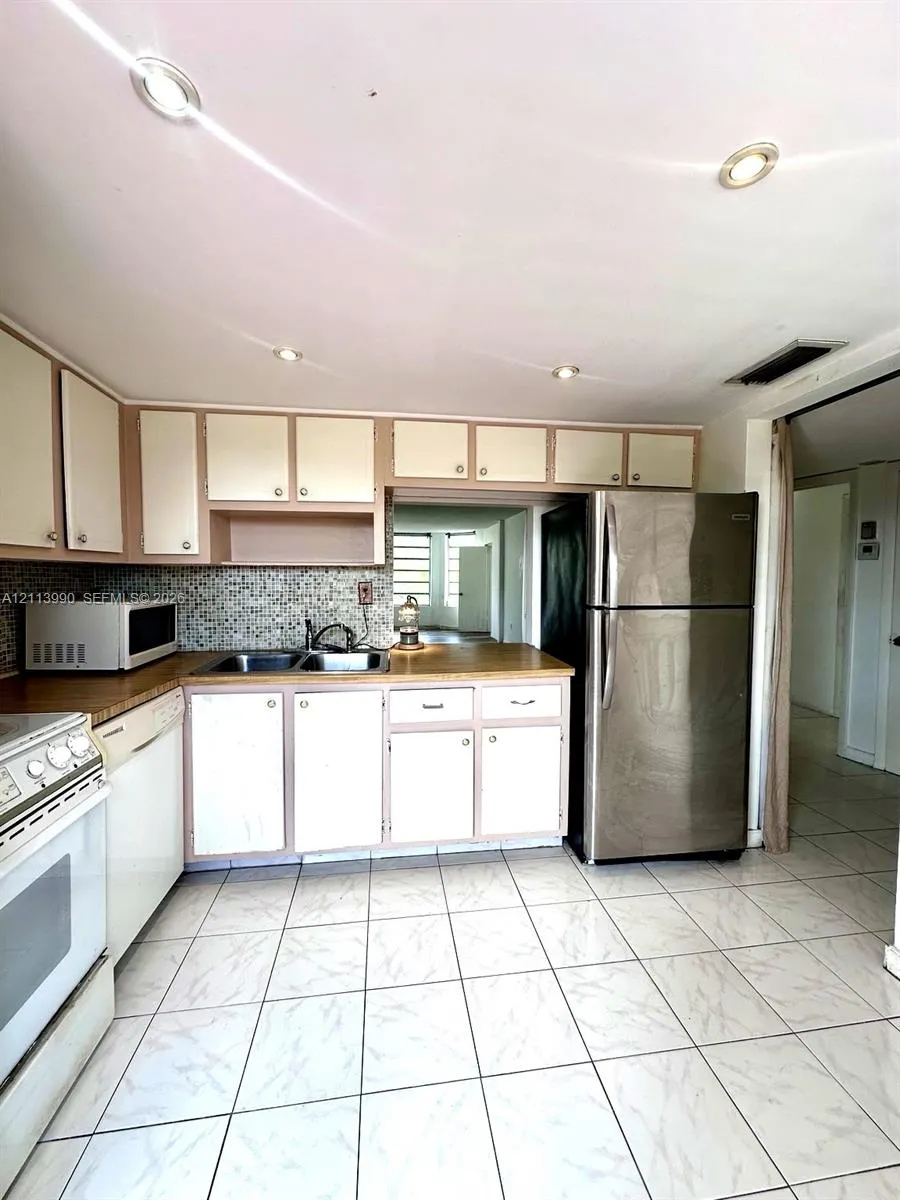 1501 NE 191st Street #C312