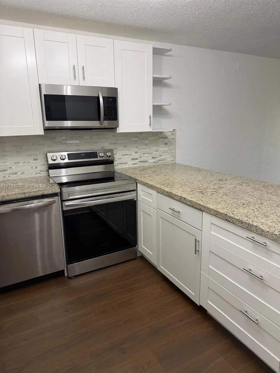 9355 SW 8th Street #124