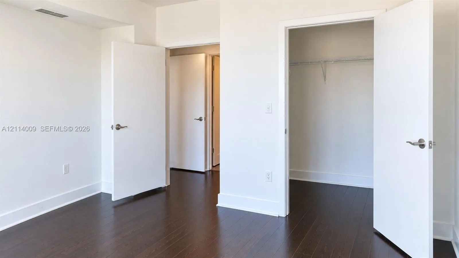 244 Biscayne Boulevard #1404