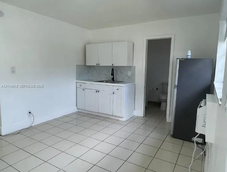 6029 Polk Street #1B