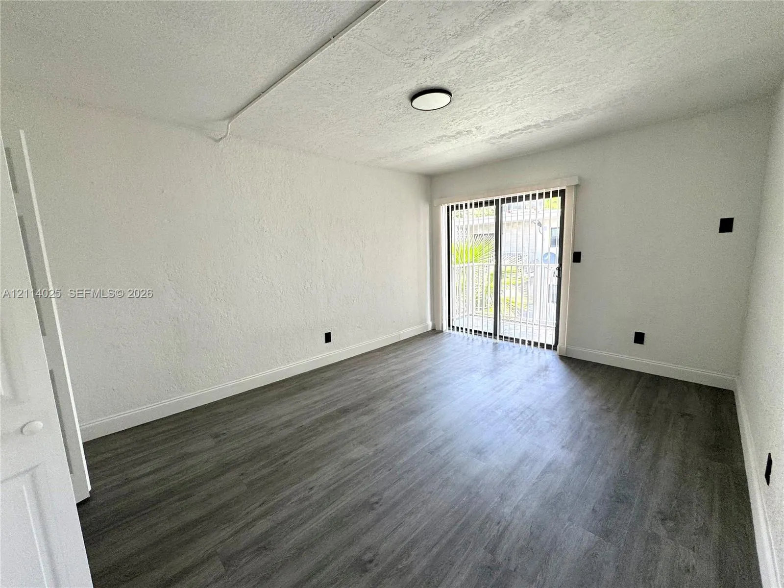 1505 NE 135th Street #10