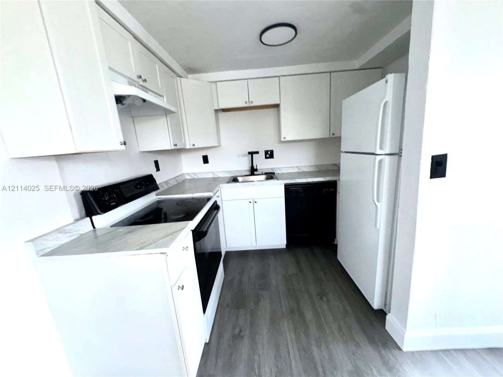 1505 NE 135th Street #10
