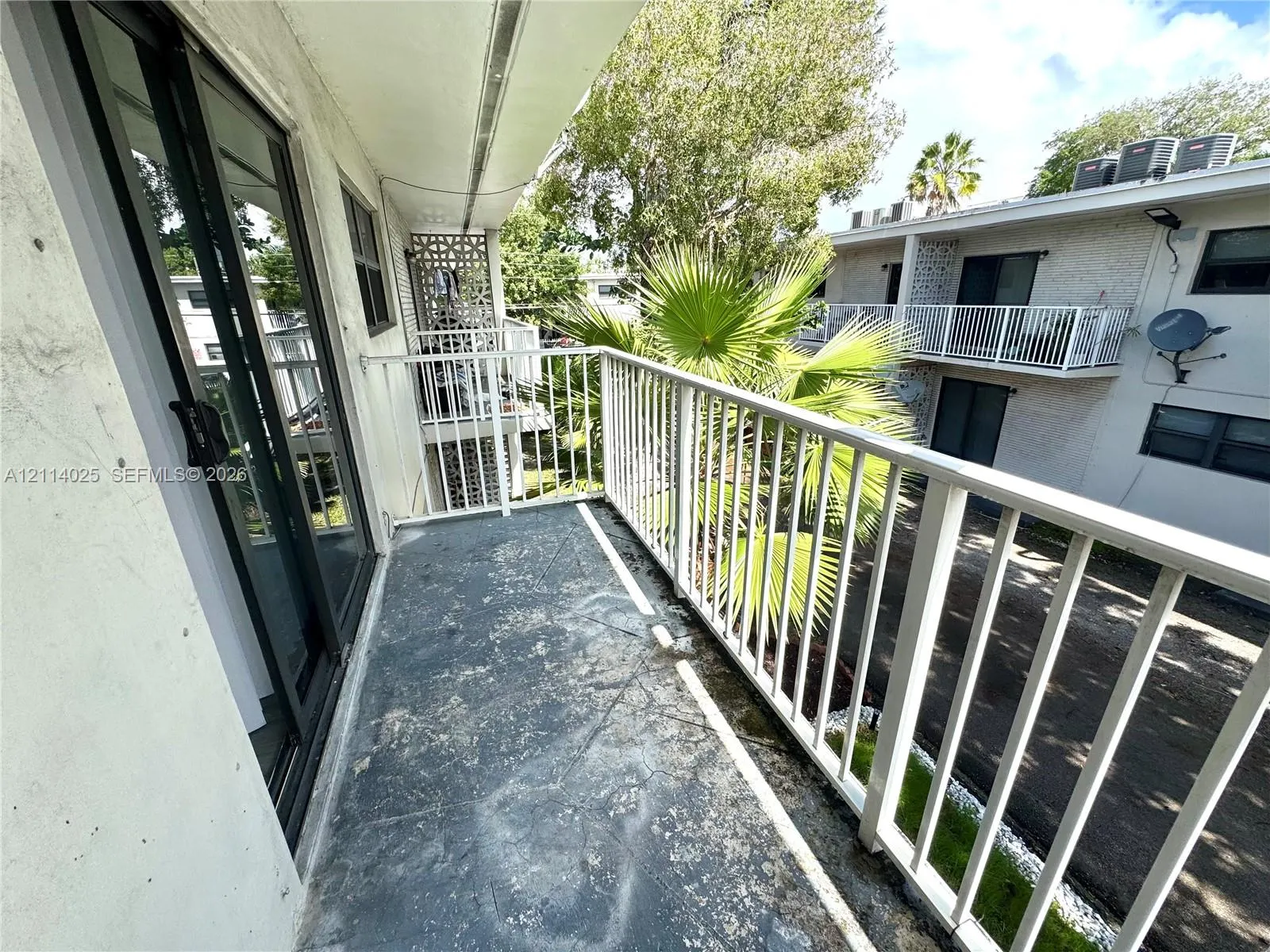 1505 NE 135th Street #10