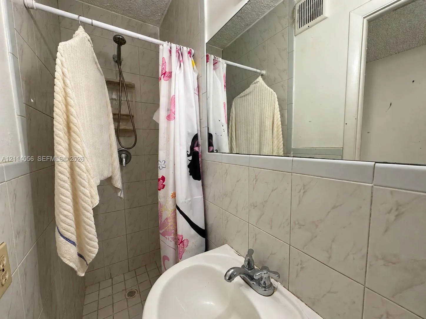 1103 W 39th Terrace #20