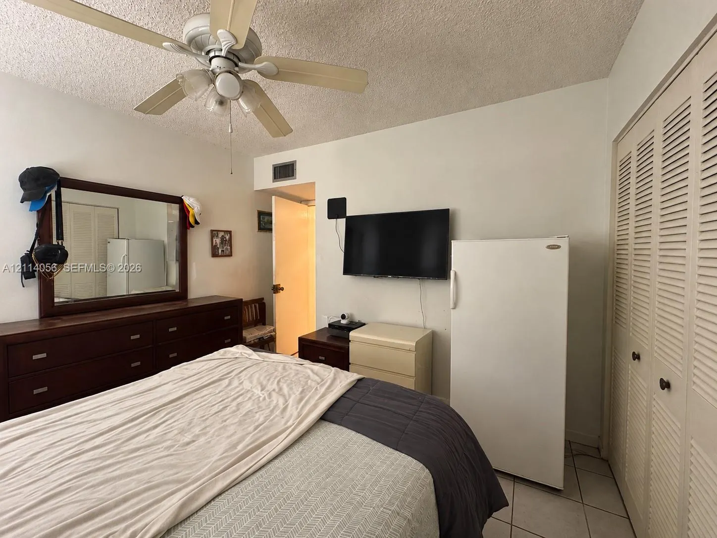 1103 W 39th Terrace #20