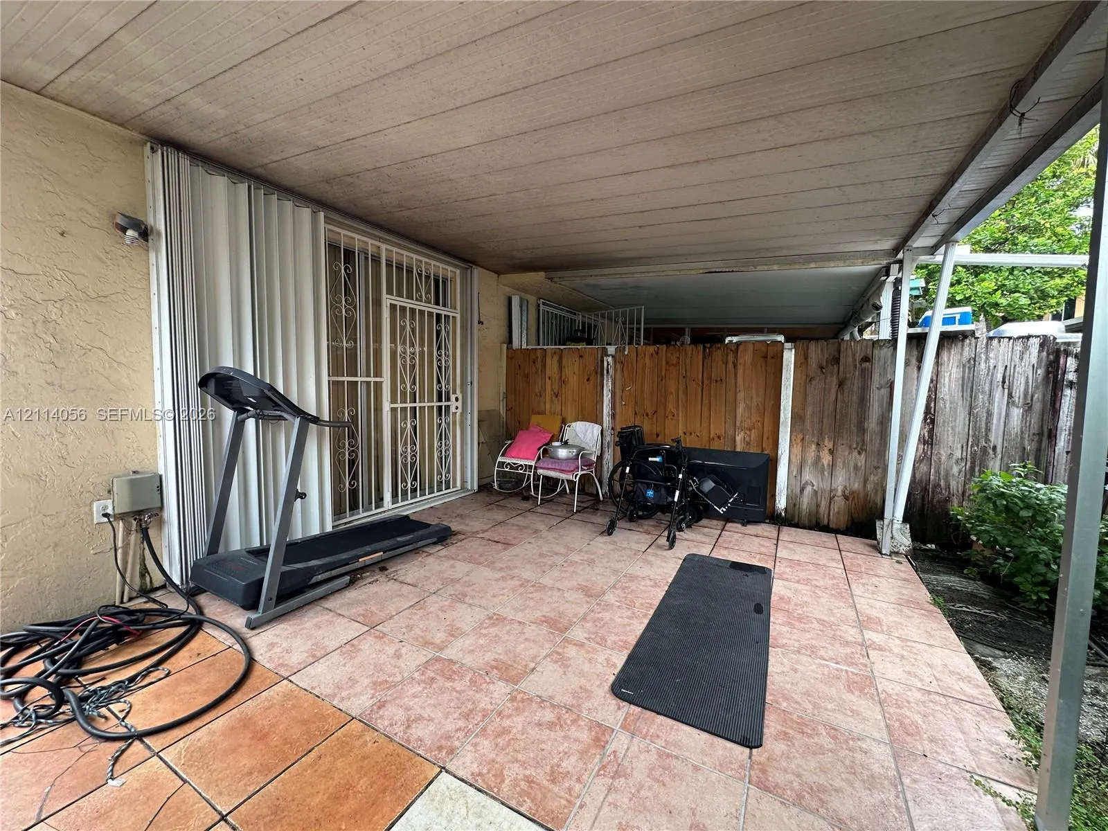 1103 W 39th Terrace #20