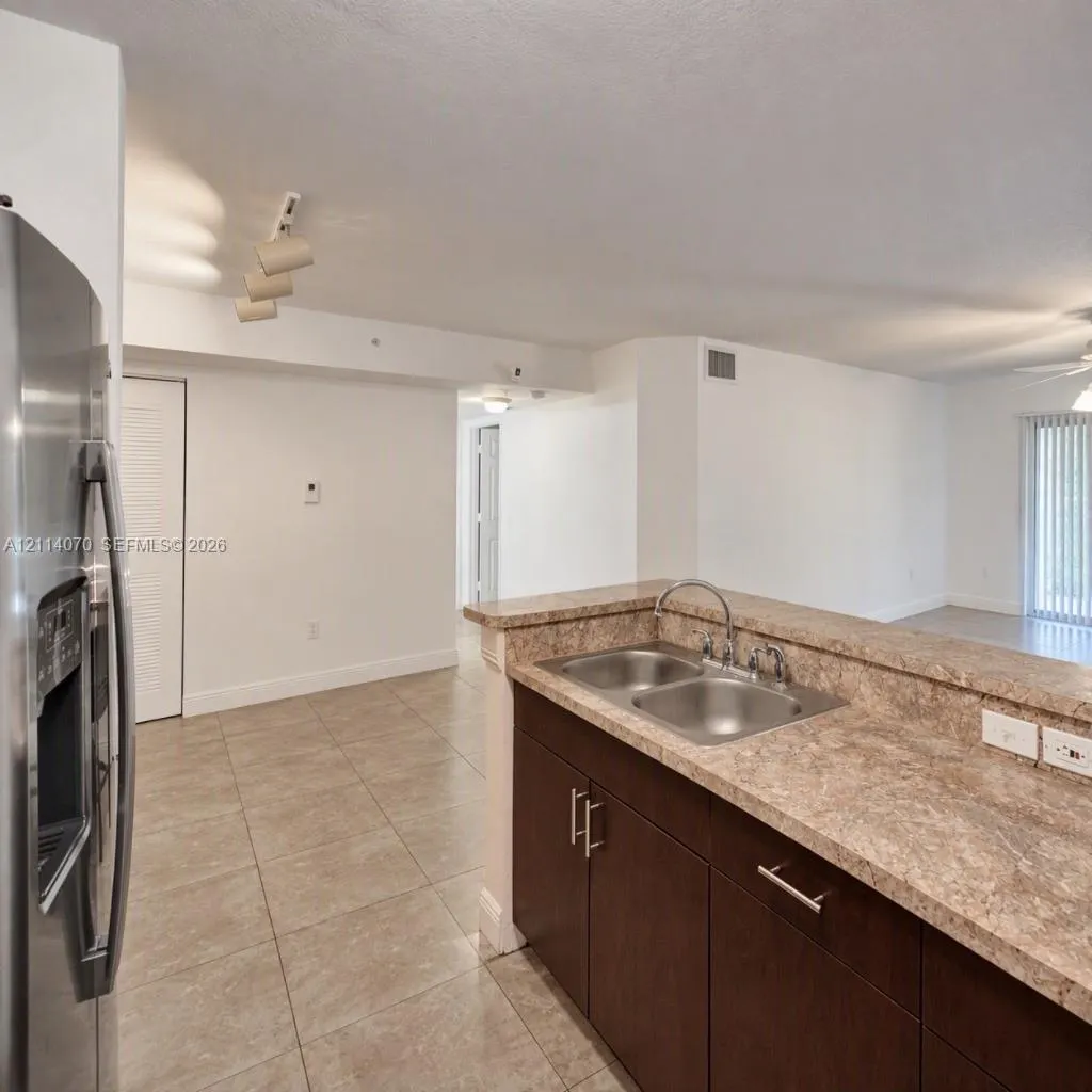 15400 SW 284th Street #1204