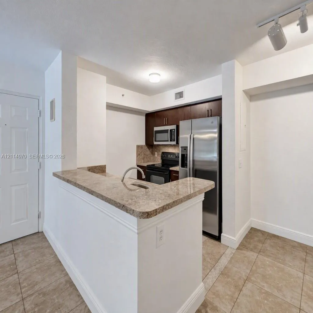 15400 SW 284th Street #1204