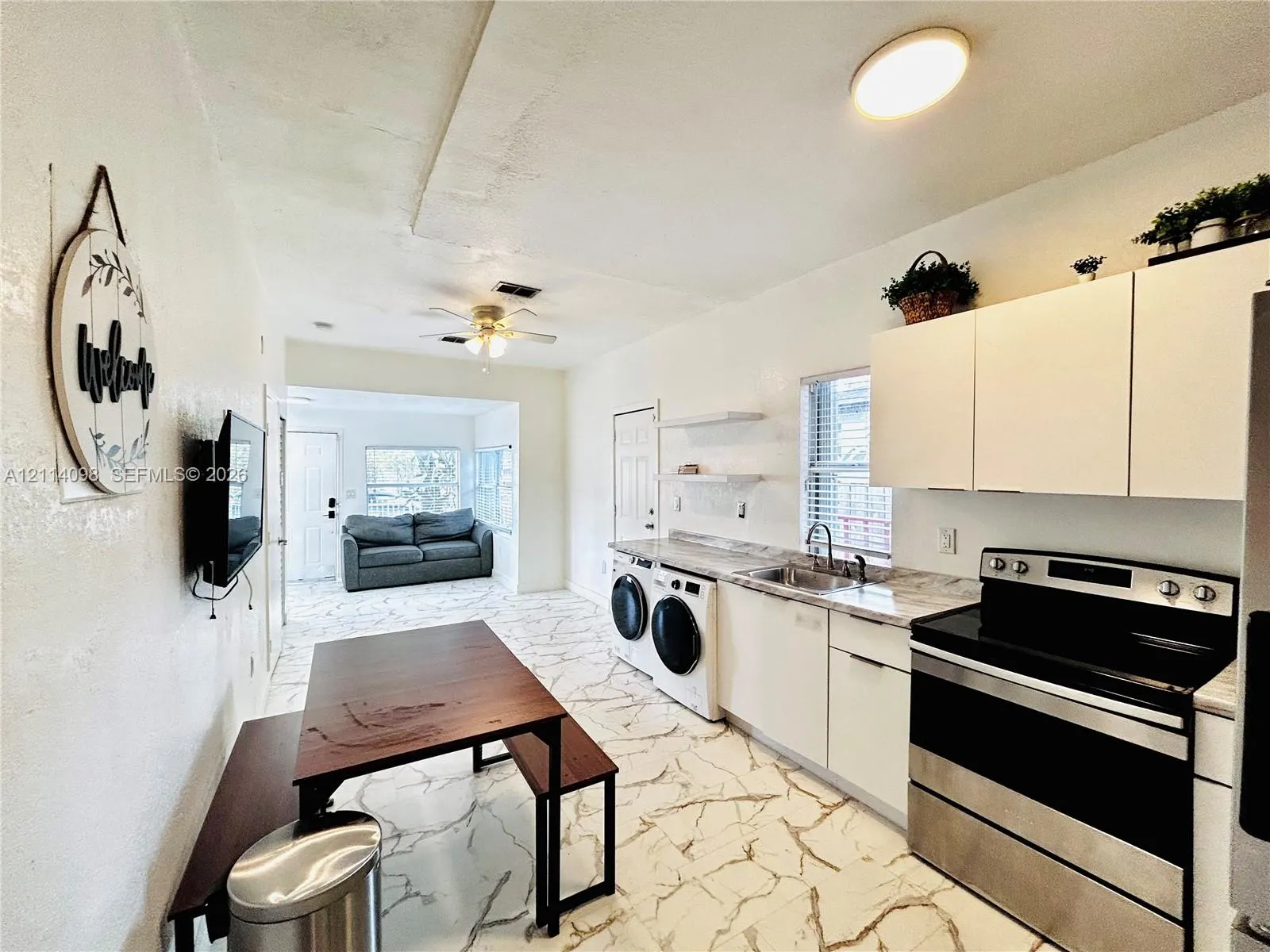 2935 NW 14th Avenue #1