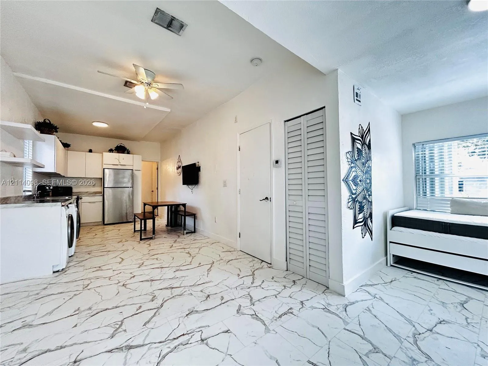 2935 NW 14th Avenue #1