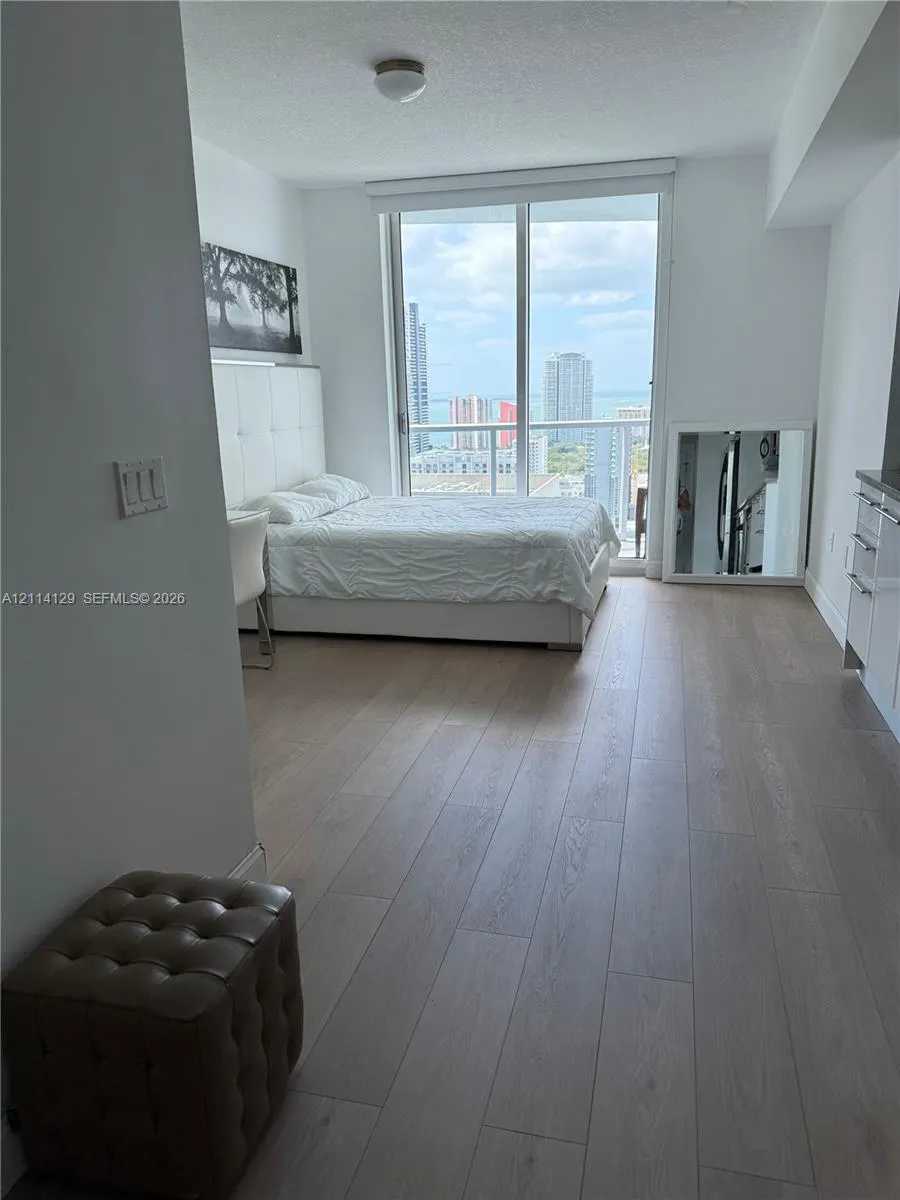 185 SW 7th Street #3406