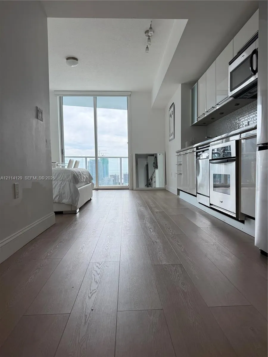 185 SW 7th Street #3406