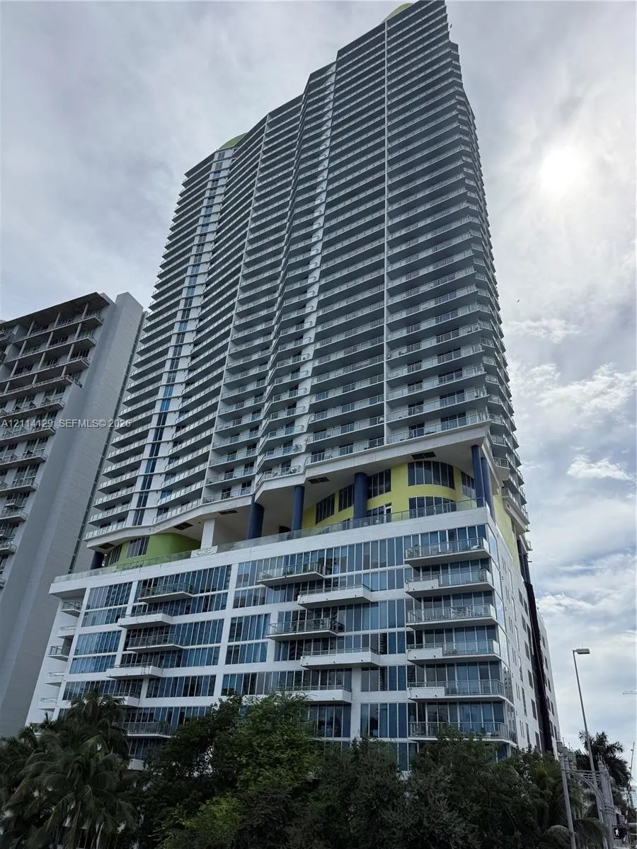 185 SW 7th Street #3406