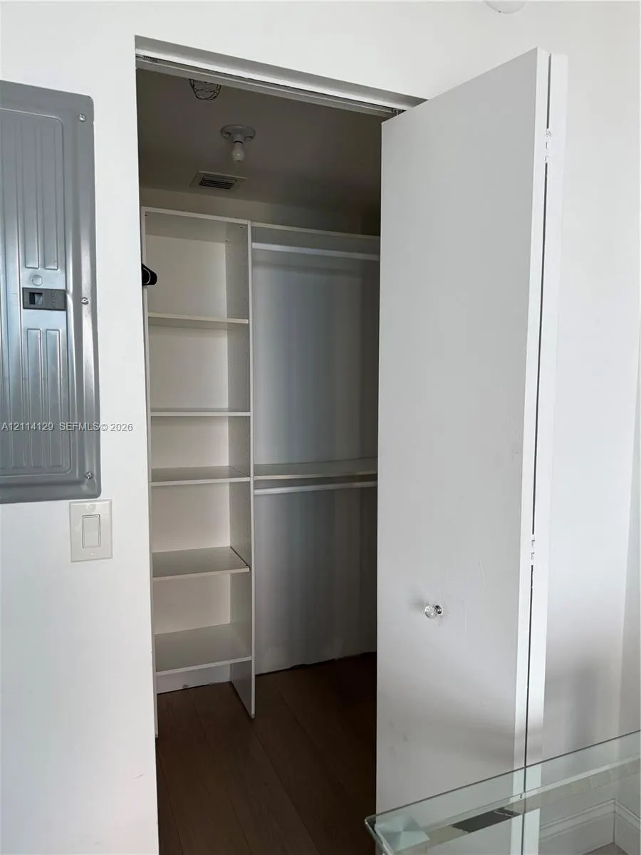 185 SW 7th Street #3406