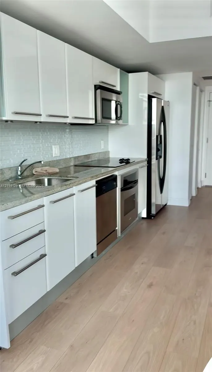 185 SW 7th Street #3406