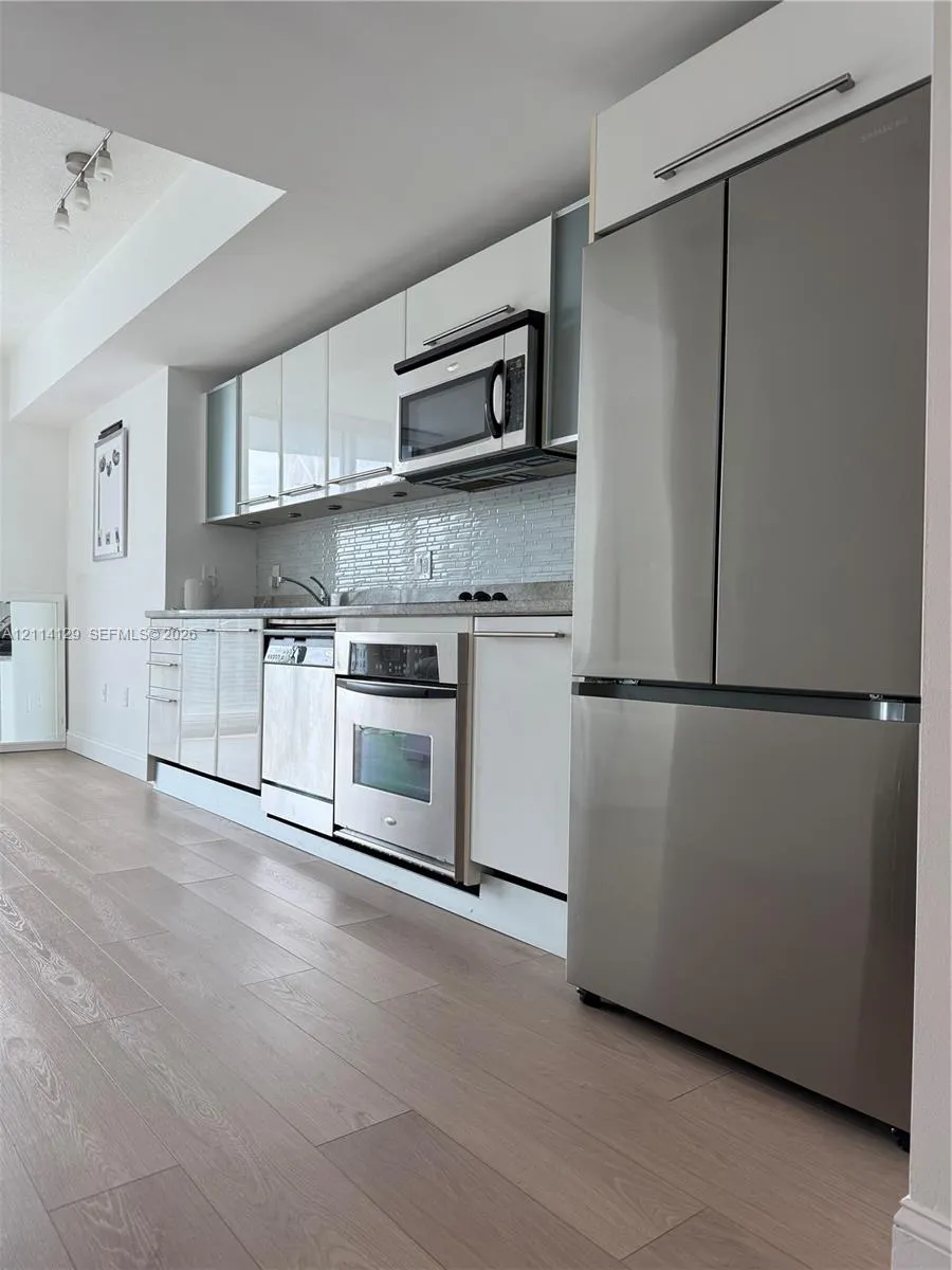 185 SW 7th Street #3406