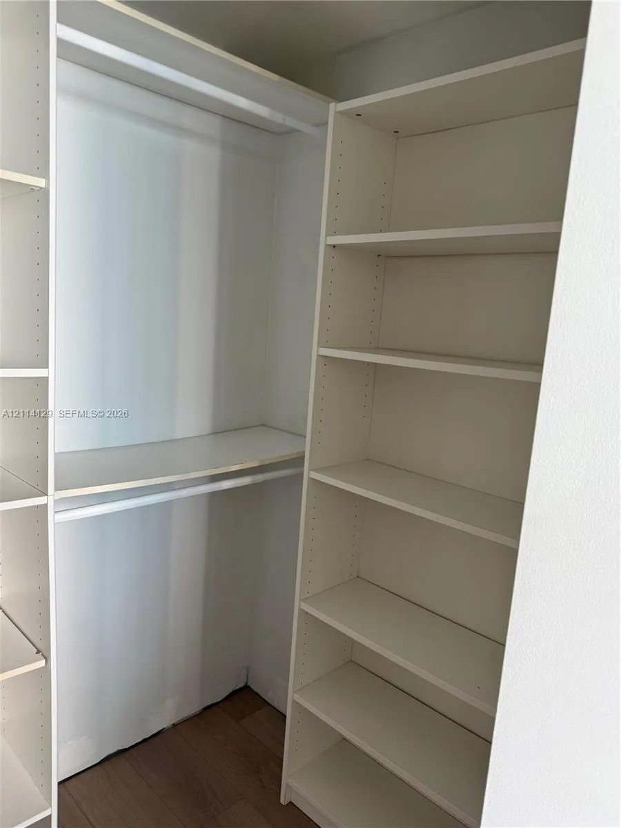 185 SW 7th Street #3406