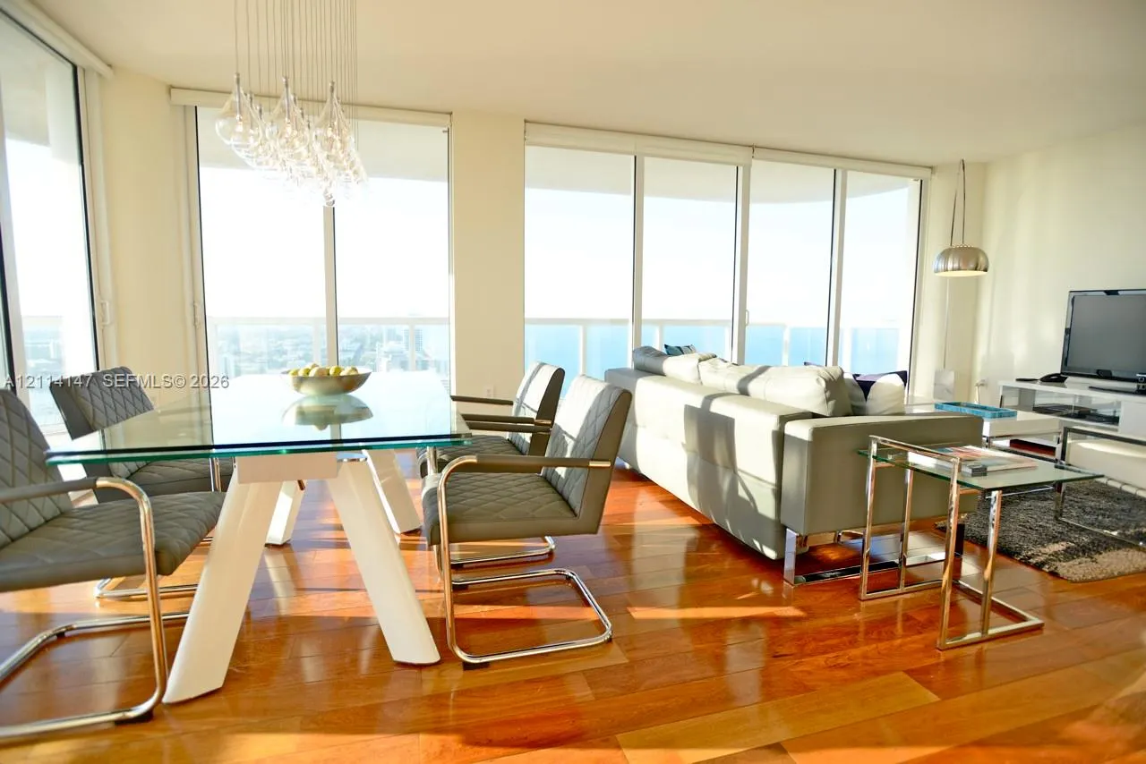 6365 Collins Avenue #3908