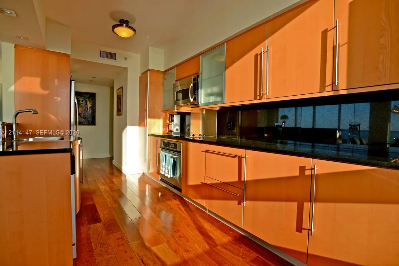 6365 Collins Avenue #3908