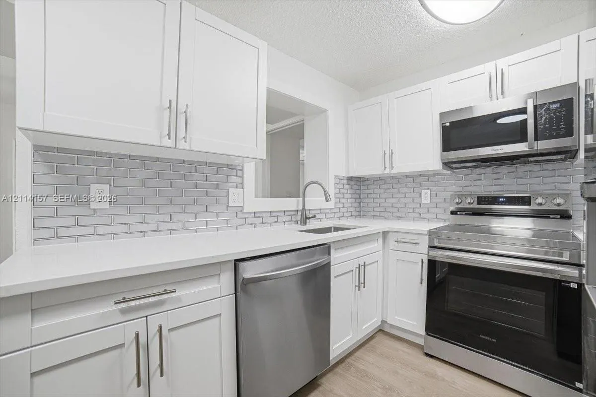 2580 NW 62nd Avenue