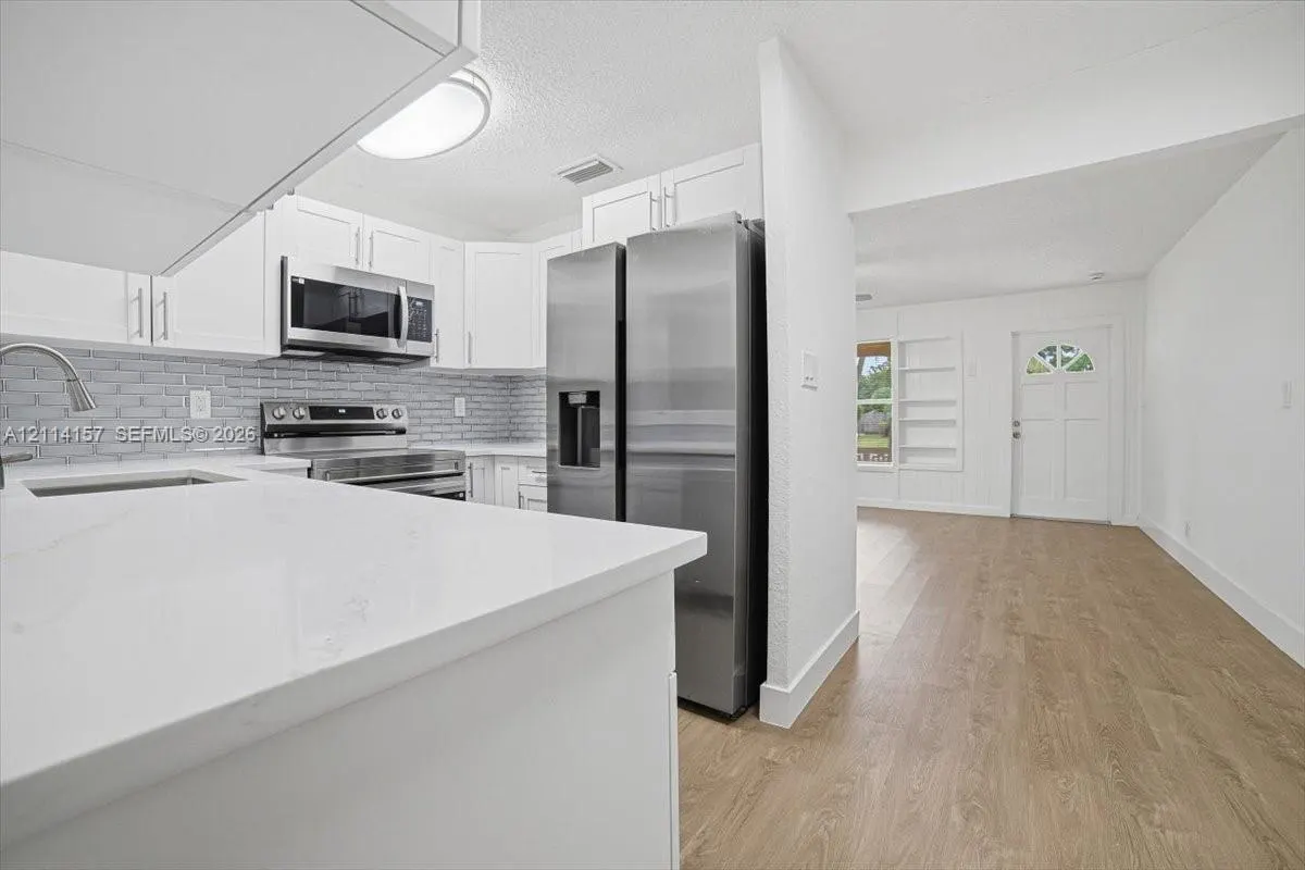 2580 NW 62nd Avenue