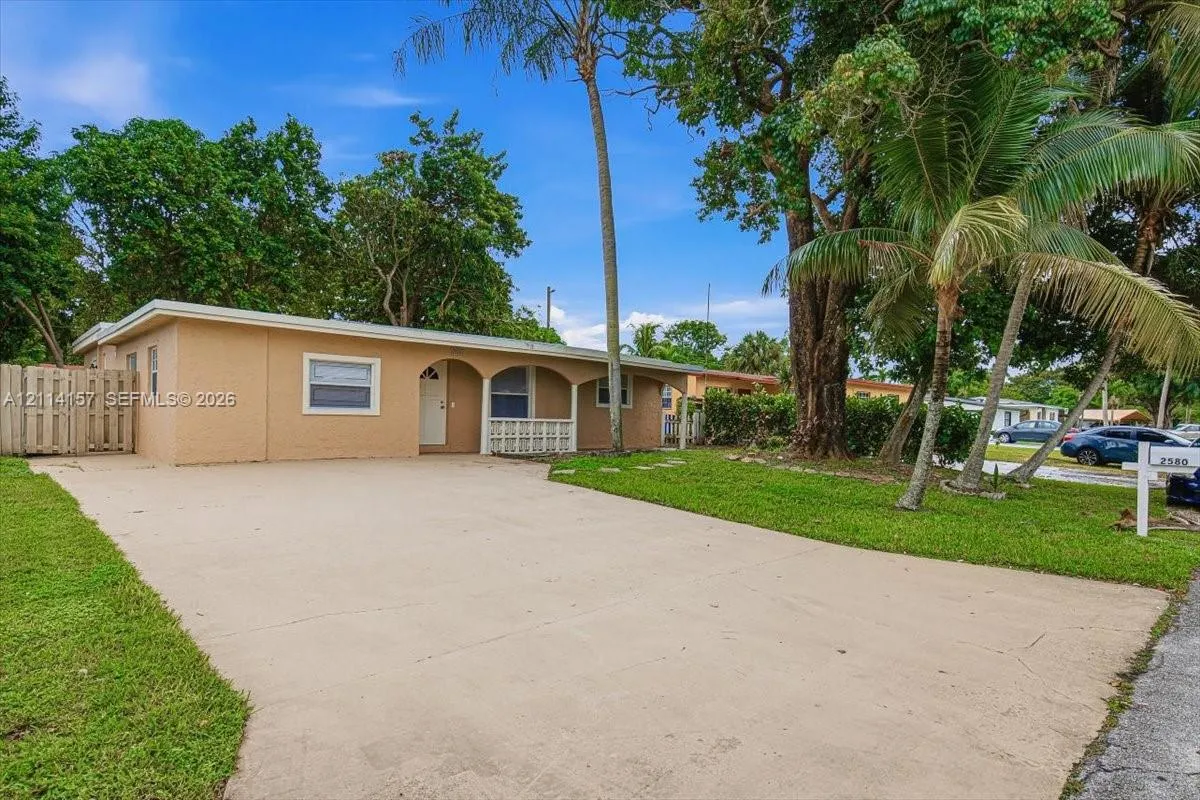 2580 NW 62nd Avenue