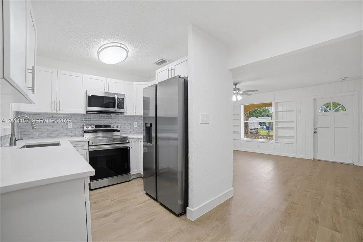 2580 NW 62nd Avenue