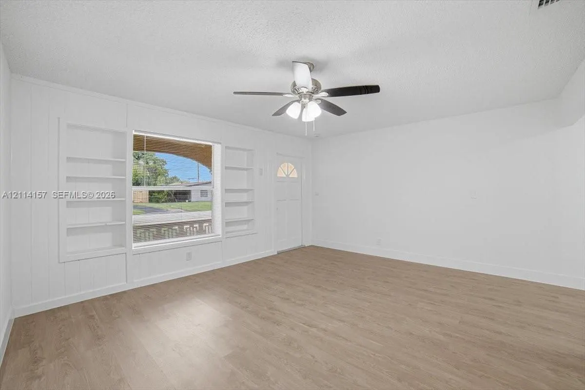 2580 NW 62nd Avenue