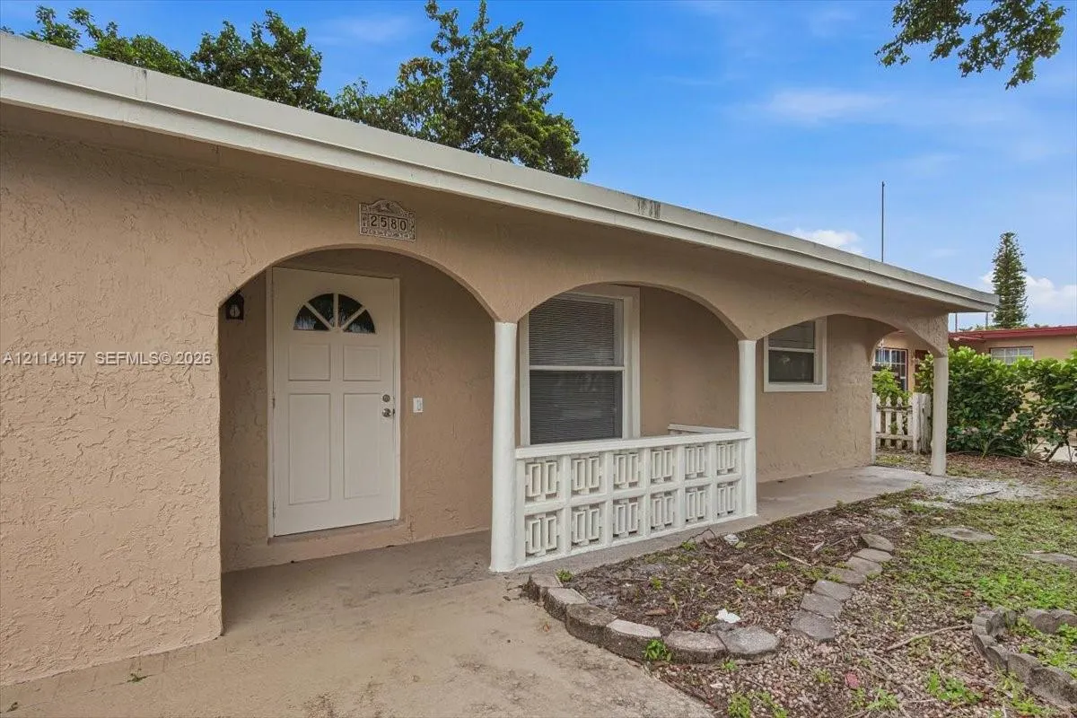 2580 NW 62nd Avenue
