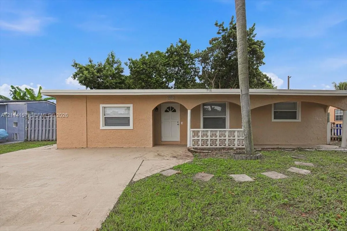 2580 NW 62nd Avenue