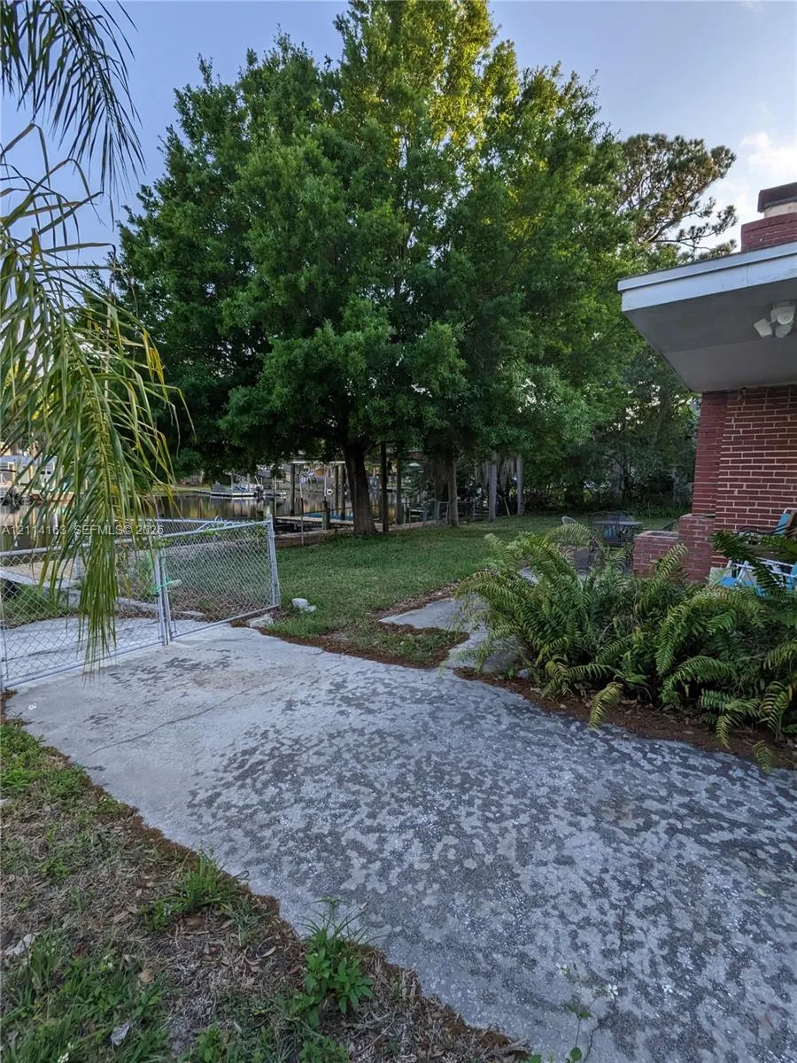 1154 Lagoon Road