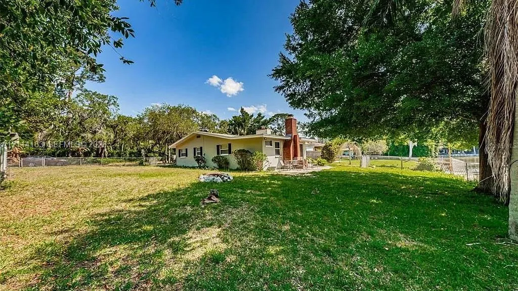 1154 Lagoon Road