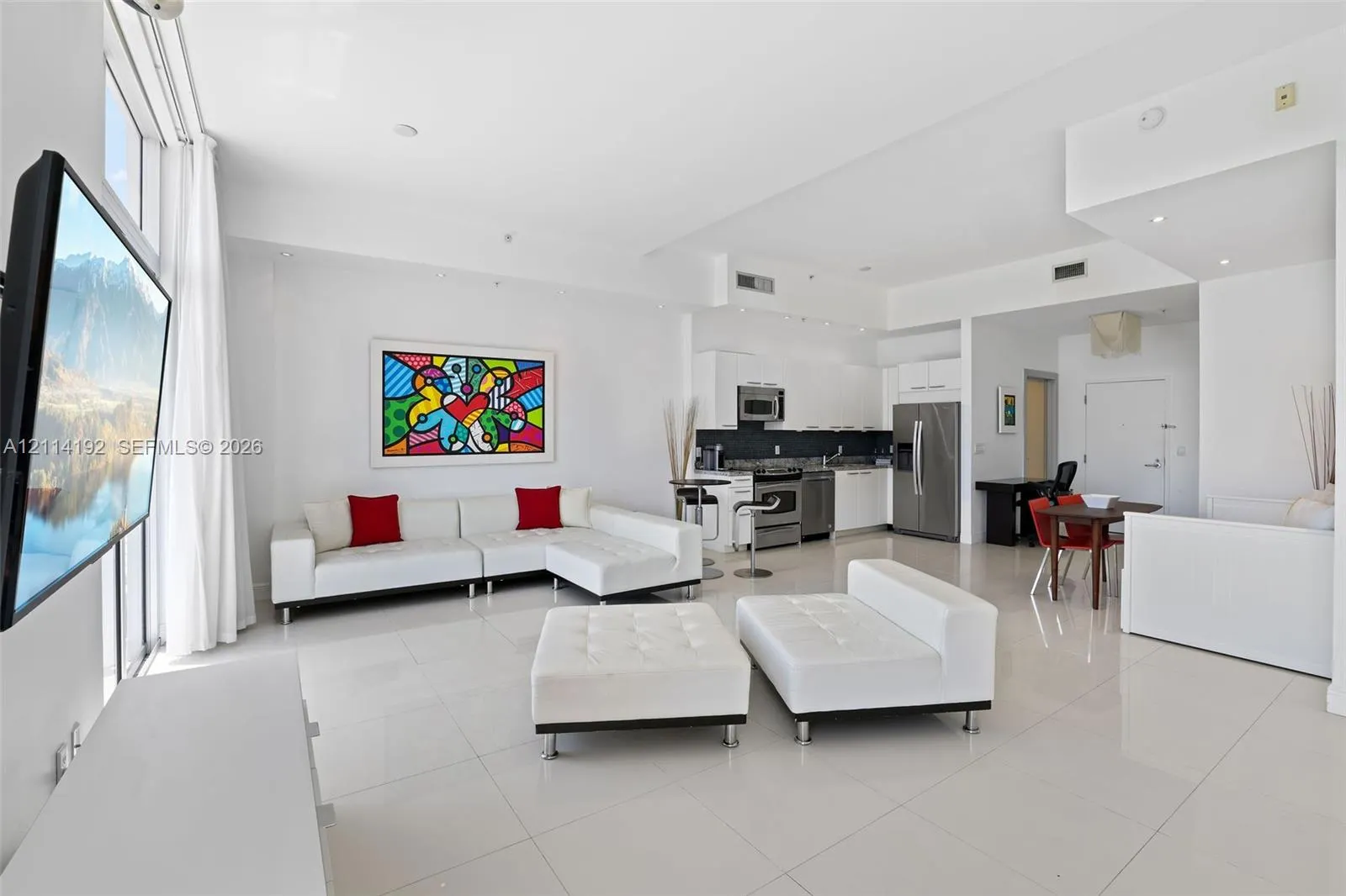 2001 Meridian Avenue #506