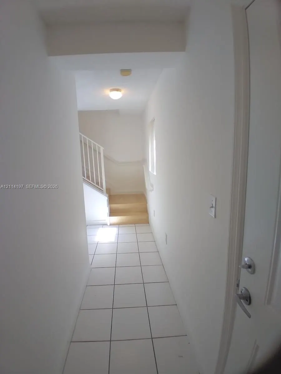 2821 NE 185th Street #401