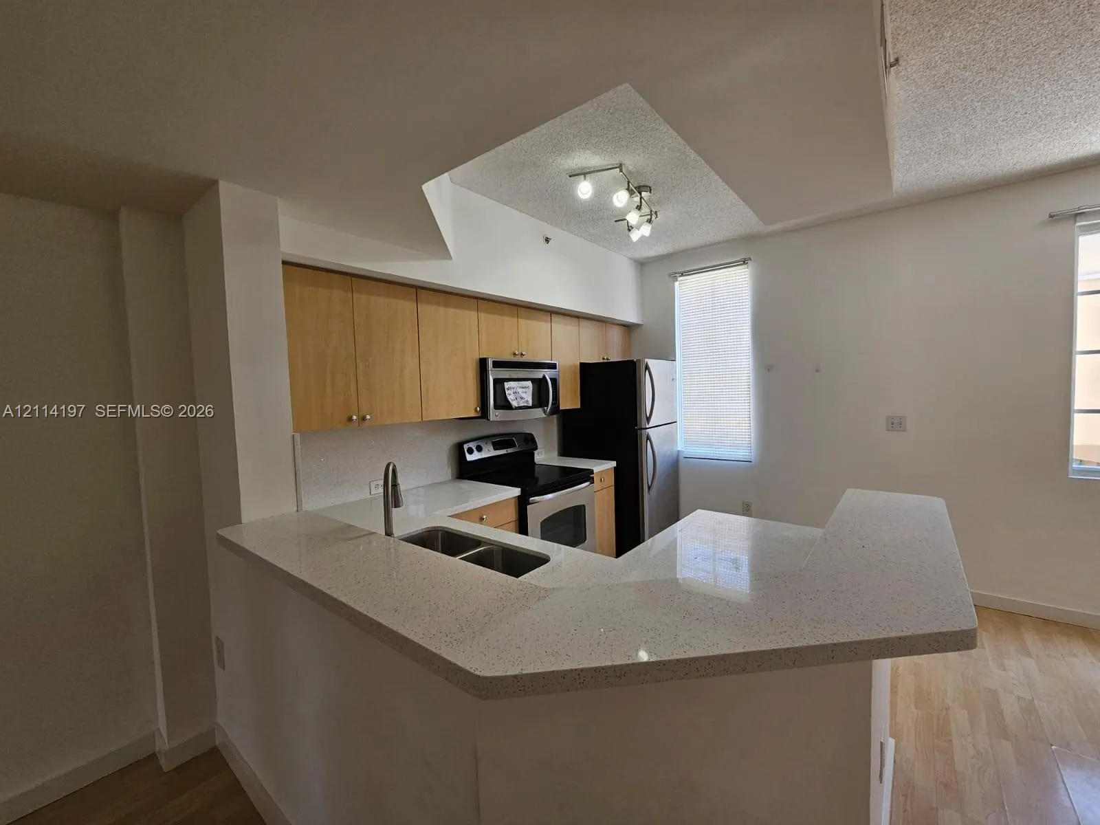 2821 NE 185th Street #401