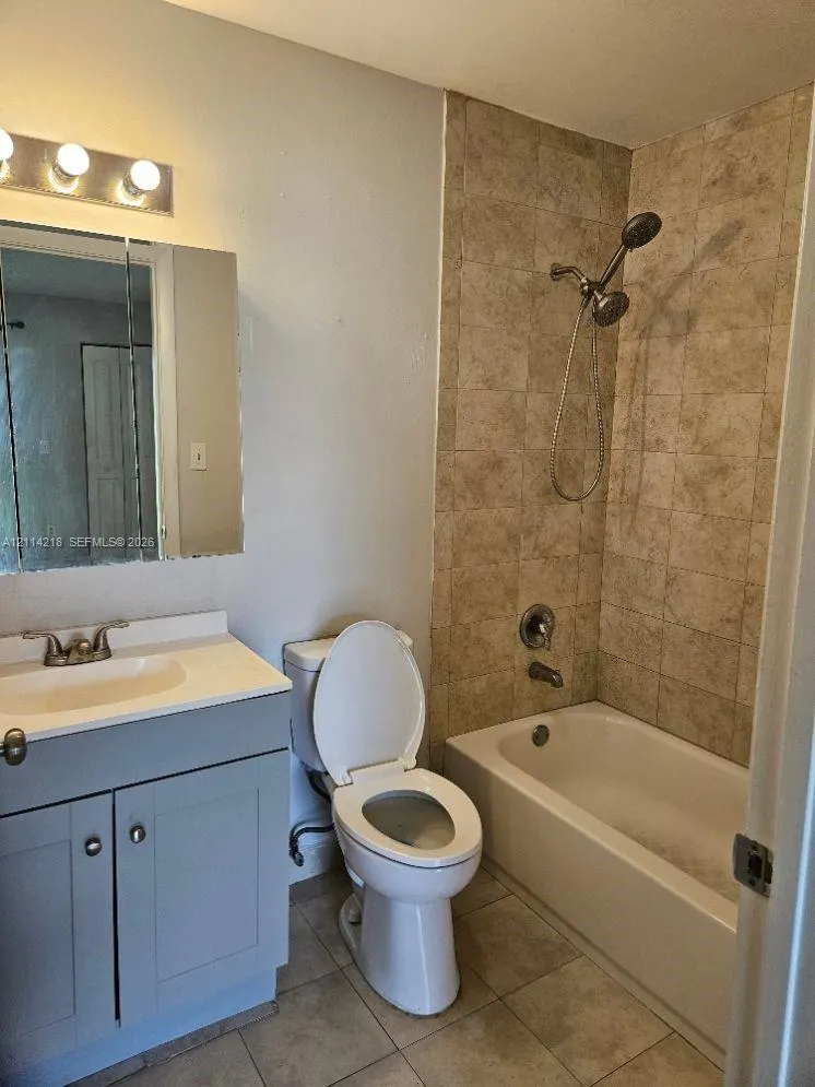 1116 Meadows Circle #1116