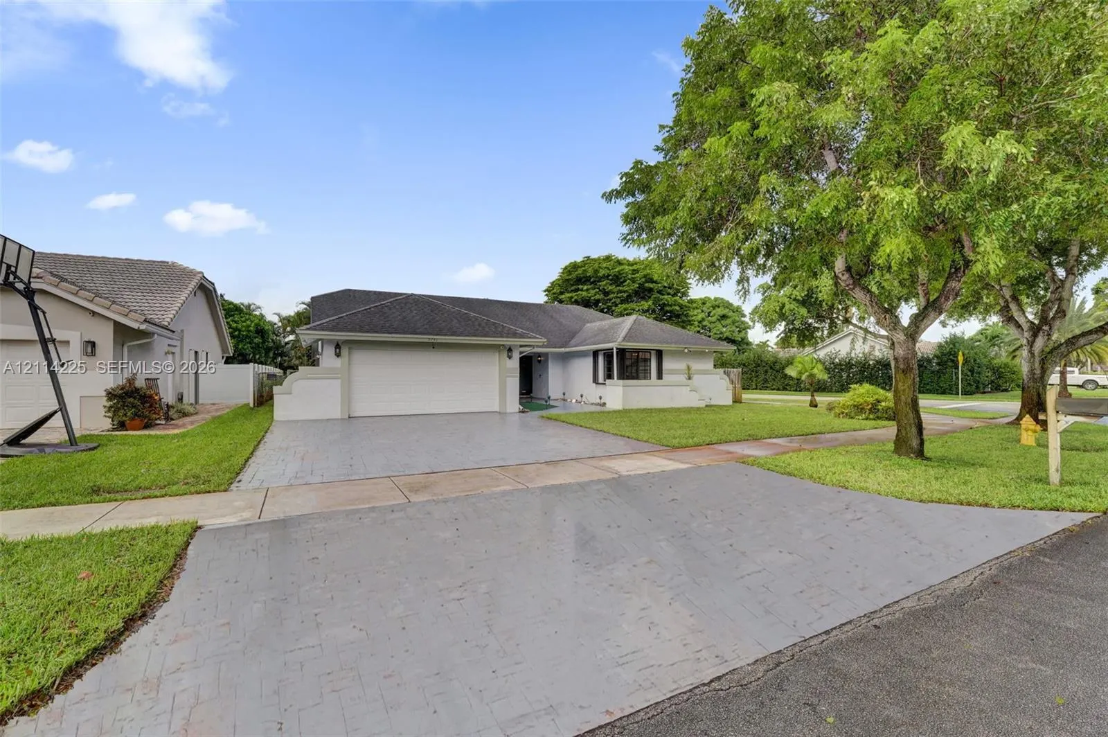 5741 SW 88th Terrace