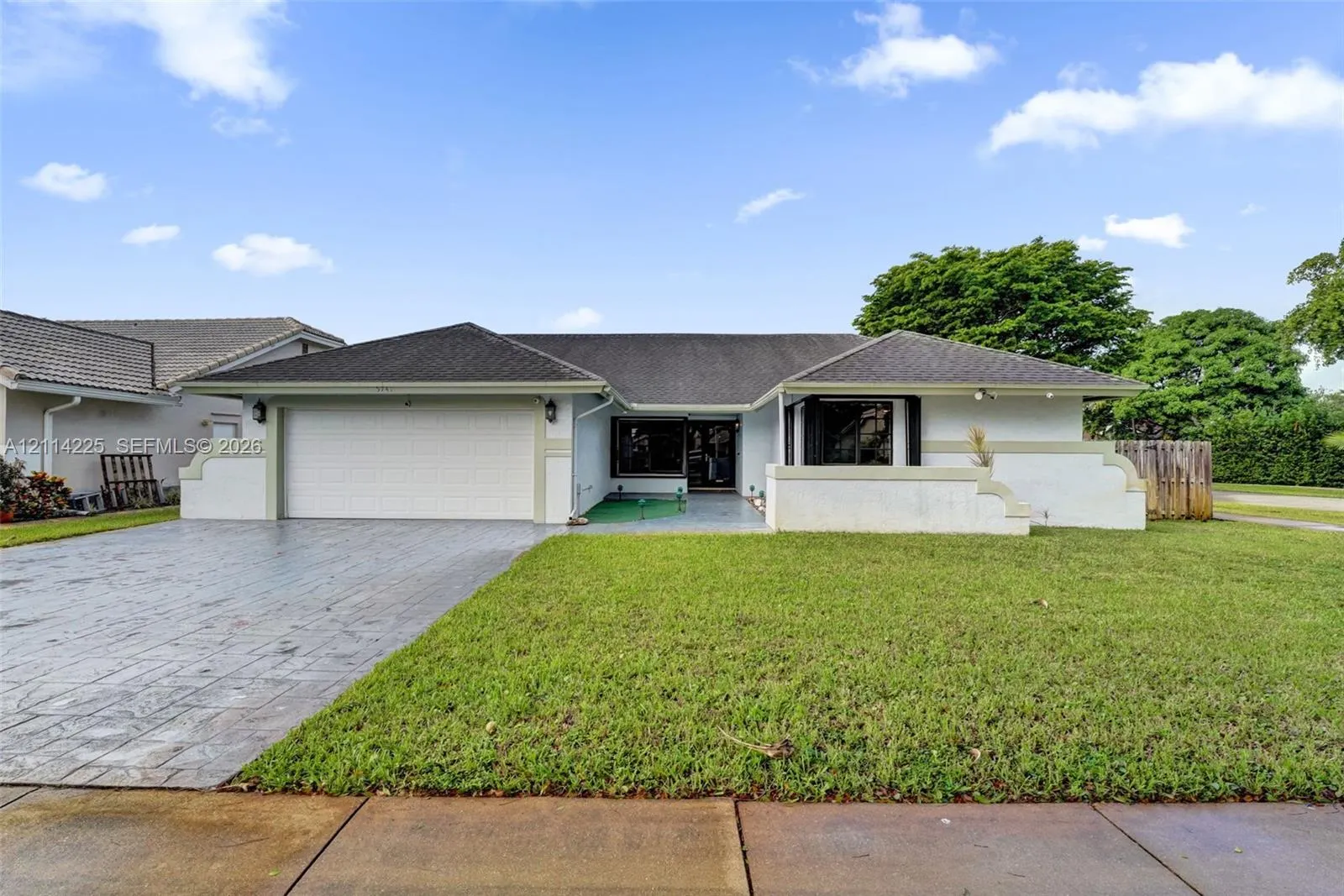 5741 SW 88th Terrace