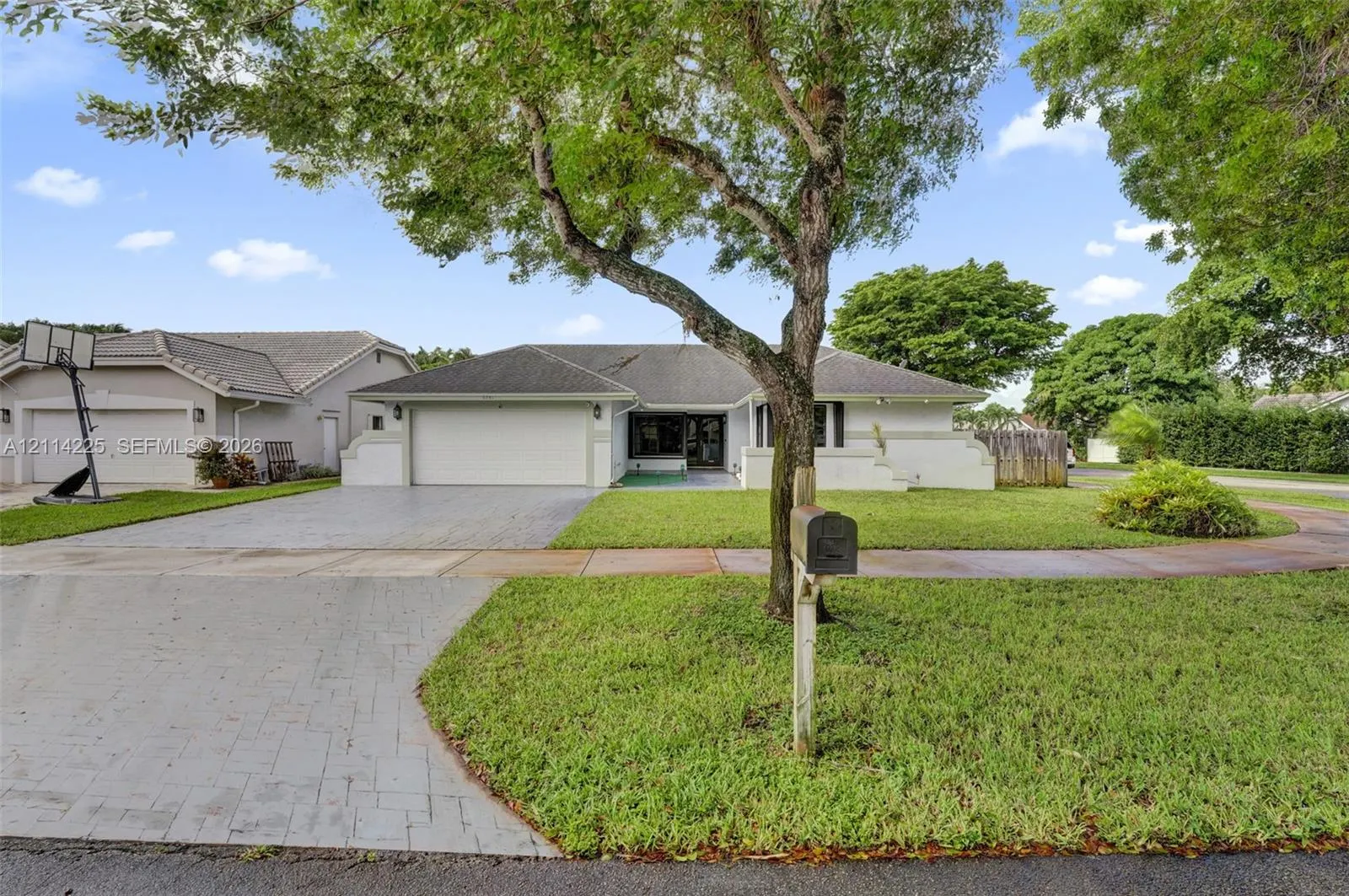 5741 SW 88th Terrace