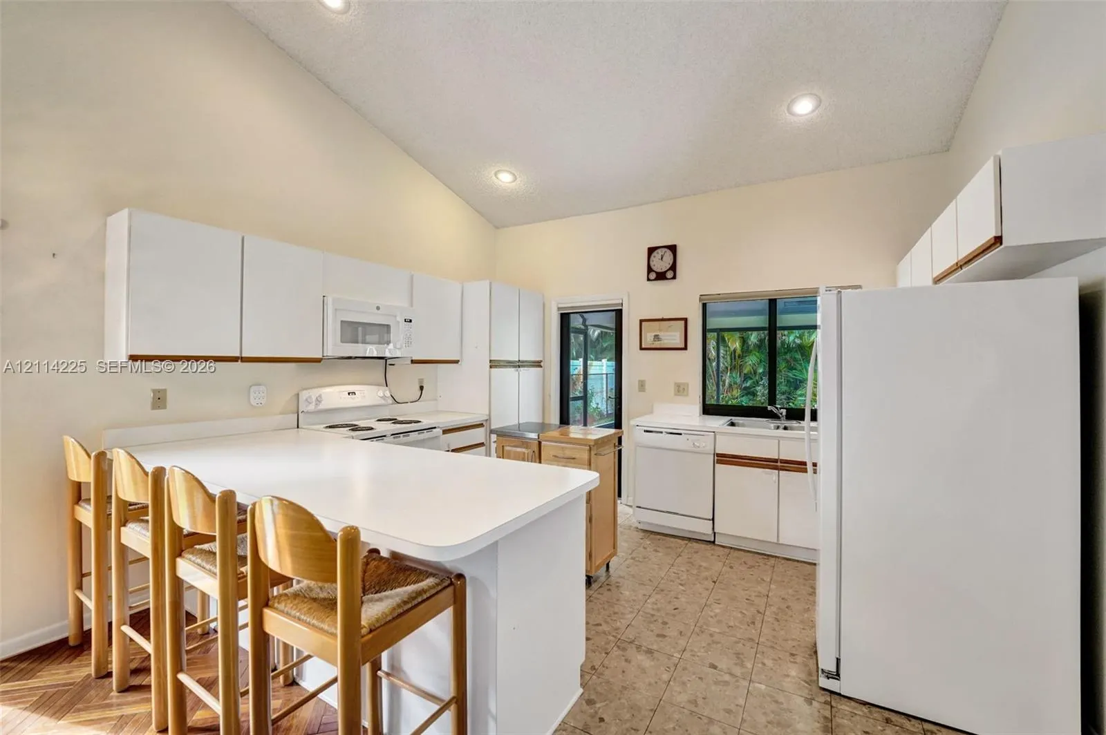 5741 SW 88th Terrace