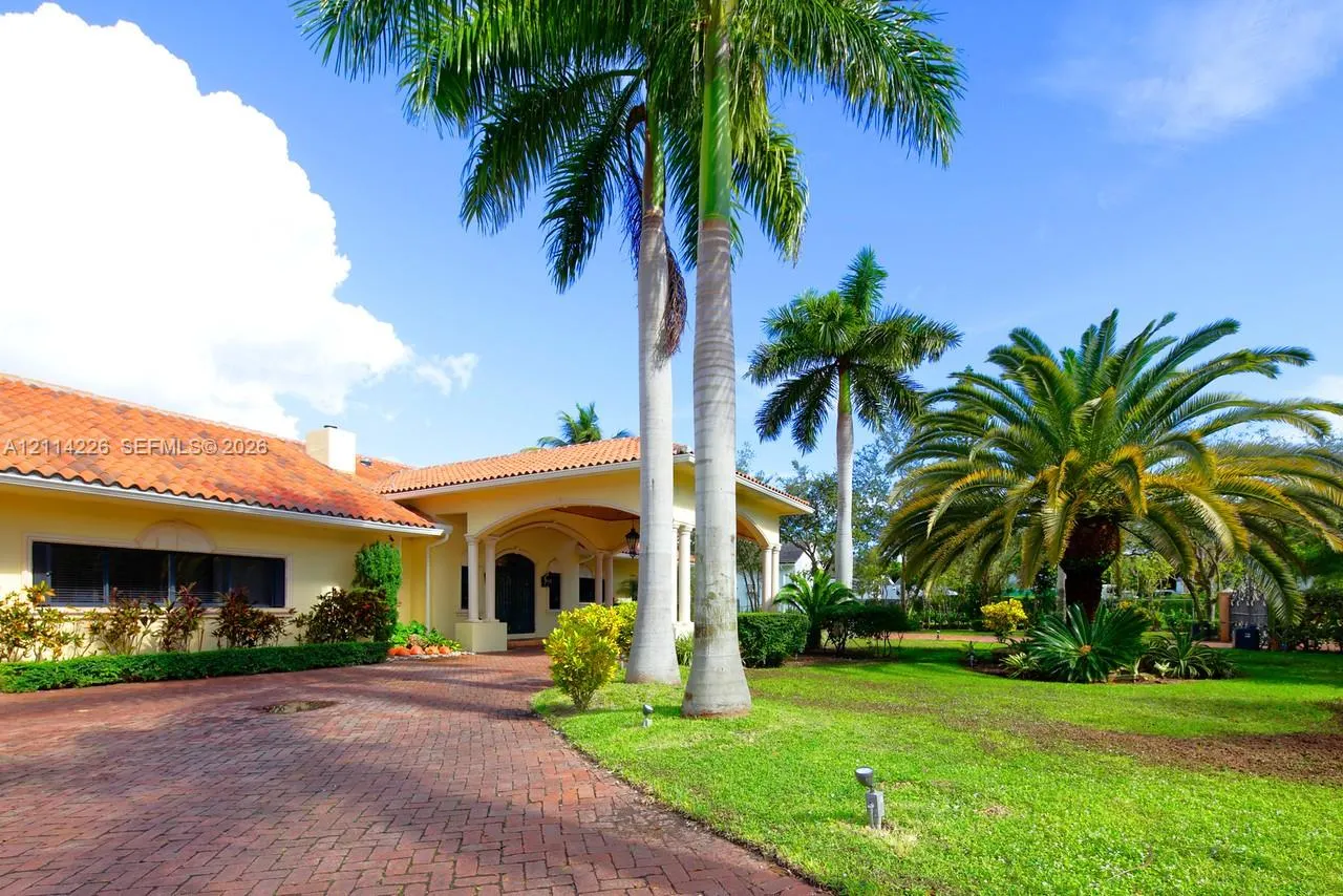 6075 SW 106th Street