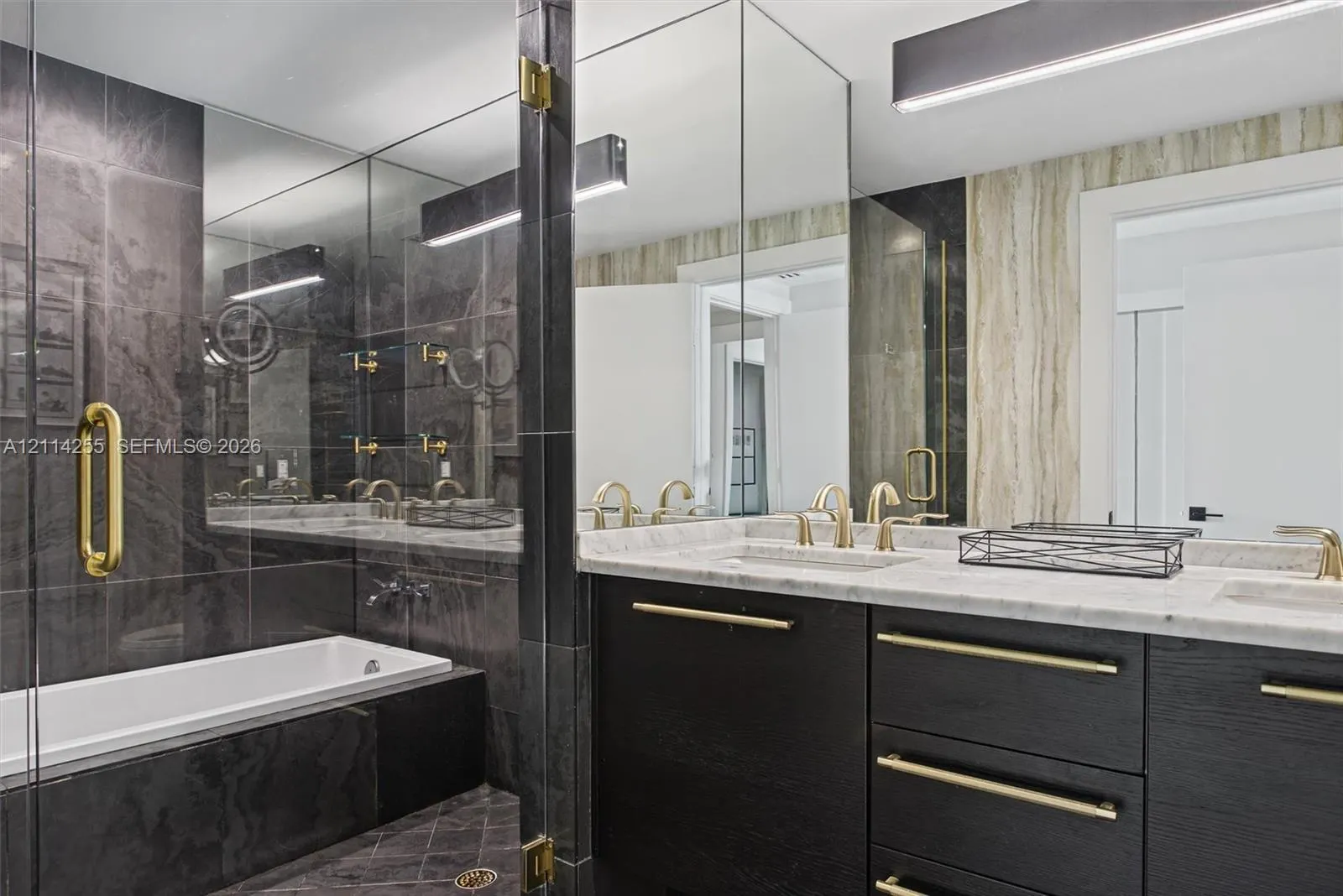 900 Biscayne Boulevard #1705