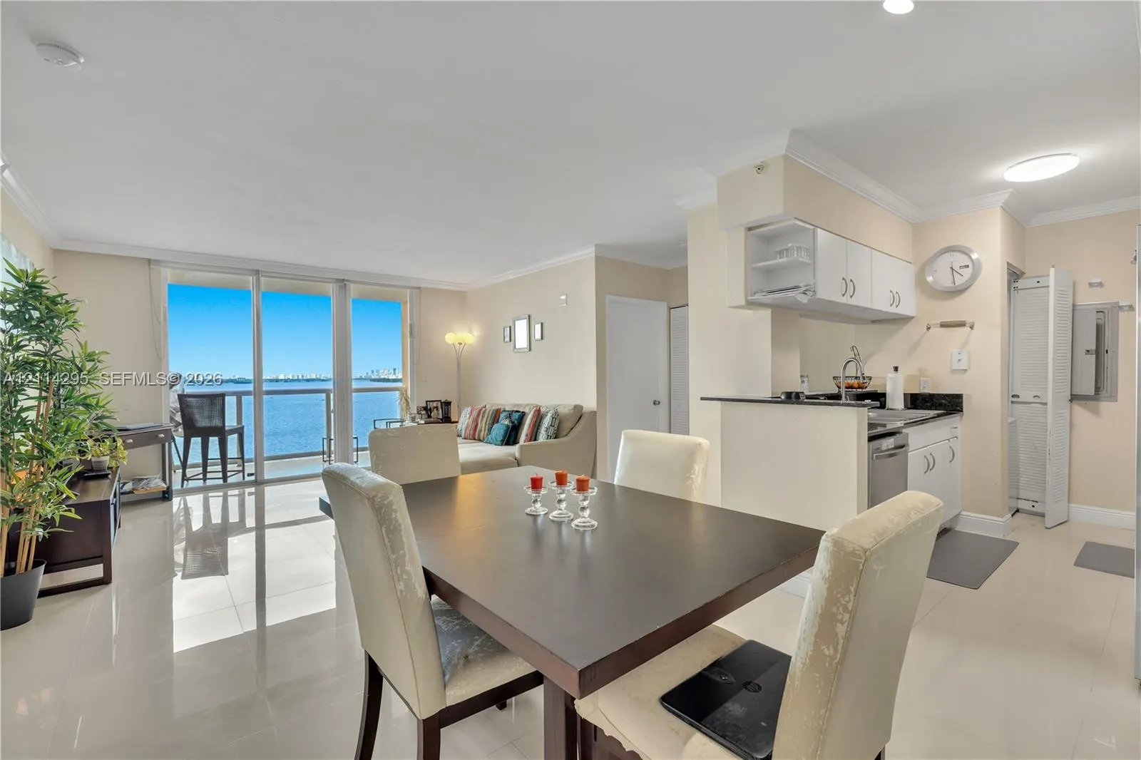1625 Kennedy Causeway #1204B